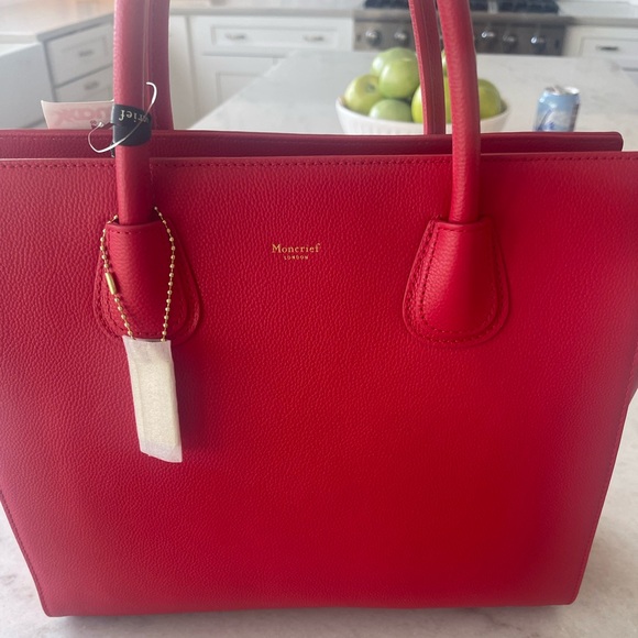 MONCRIEF LONDON ITALIAN LEATHER RED TOTE. Crossbow strap! New - Picture 8 of 9